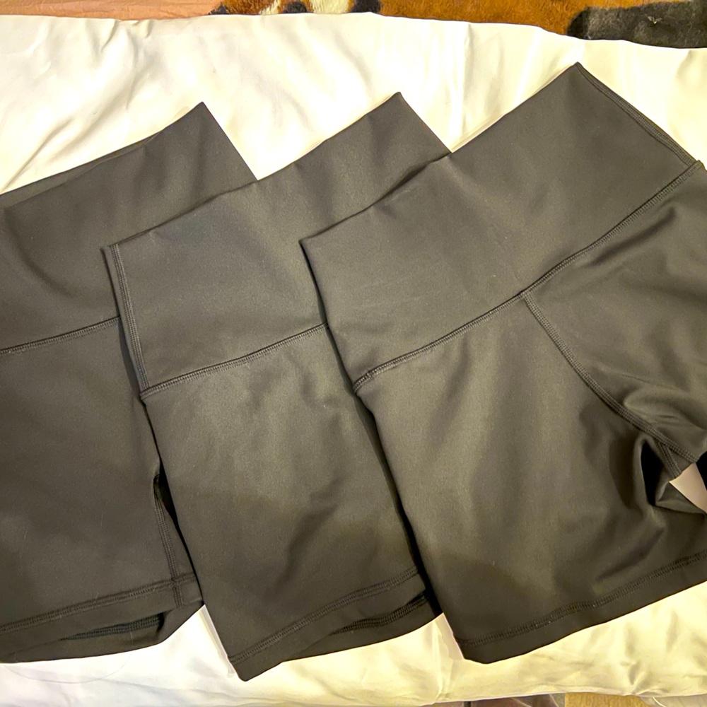 Aerie Offline 4in bike shorts